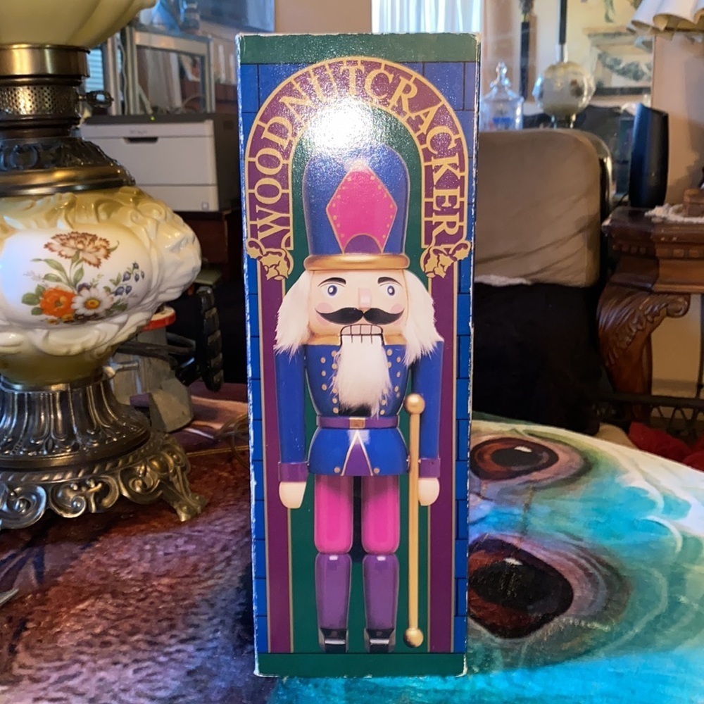 The enchanted nutcracker in box - Picture 4 of 4